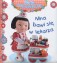 Nina bawi się w lekarza. Mała dziewczynka